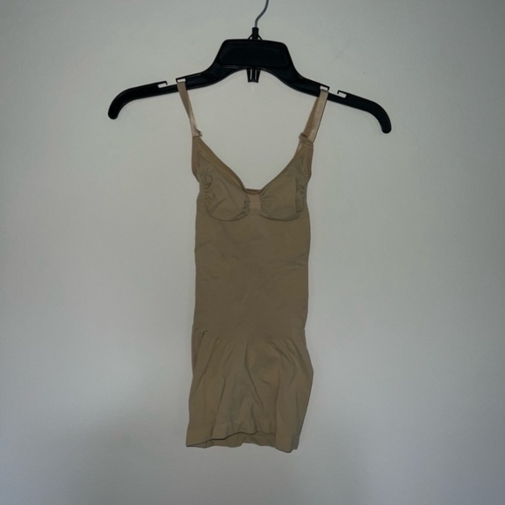 skims SEAMLESS SCULPT SLIP DRESS CLAY SMALL